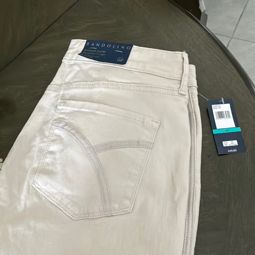 NWT BANDOLINO 16 P CREAM CAPRIS